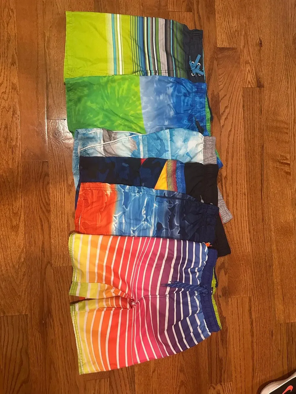 Boys Bathing suit lot 10-12 Medium ZeroXposur 6 swim trunks